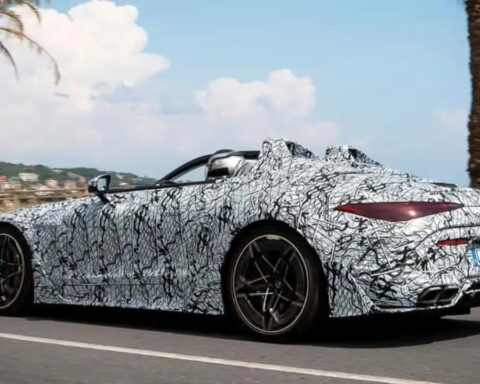 Mercedes-AMG PureSpeed: Yollarda Geleceğe Yolculuk