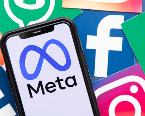 İranlı Hackerlar ABD Siyasetini Hedef Aldı WhatsApp hesapları engellendi