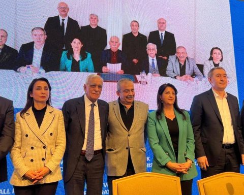 İmralı’dan Tarihi Dönemeç: PKK Silahlarını Bırakmalı"