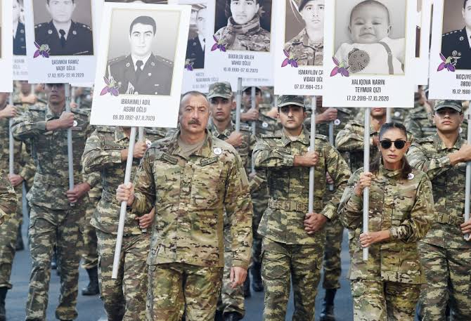 Türkiye Cumhuriyeti’nin Yetkili Kişilerine Müracaat